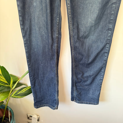Chisel Size 38 Dark Blue Faded Effect Men’s Denim Jeans (missing button)