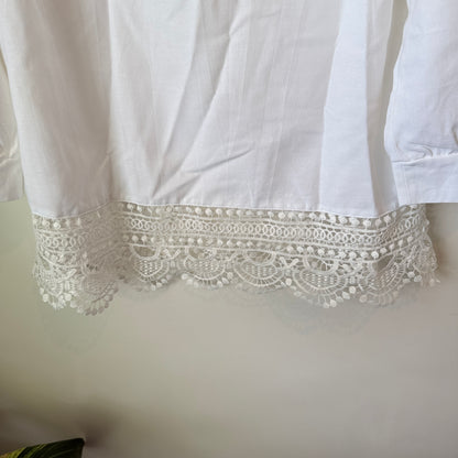 Capture Size 16 Blouse with Lace Trim