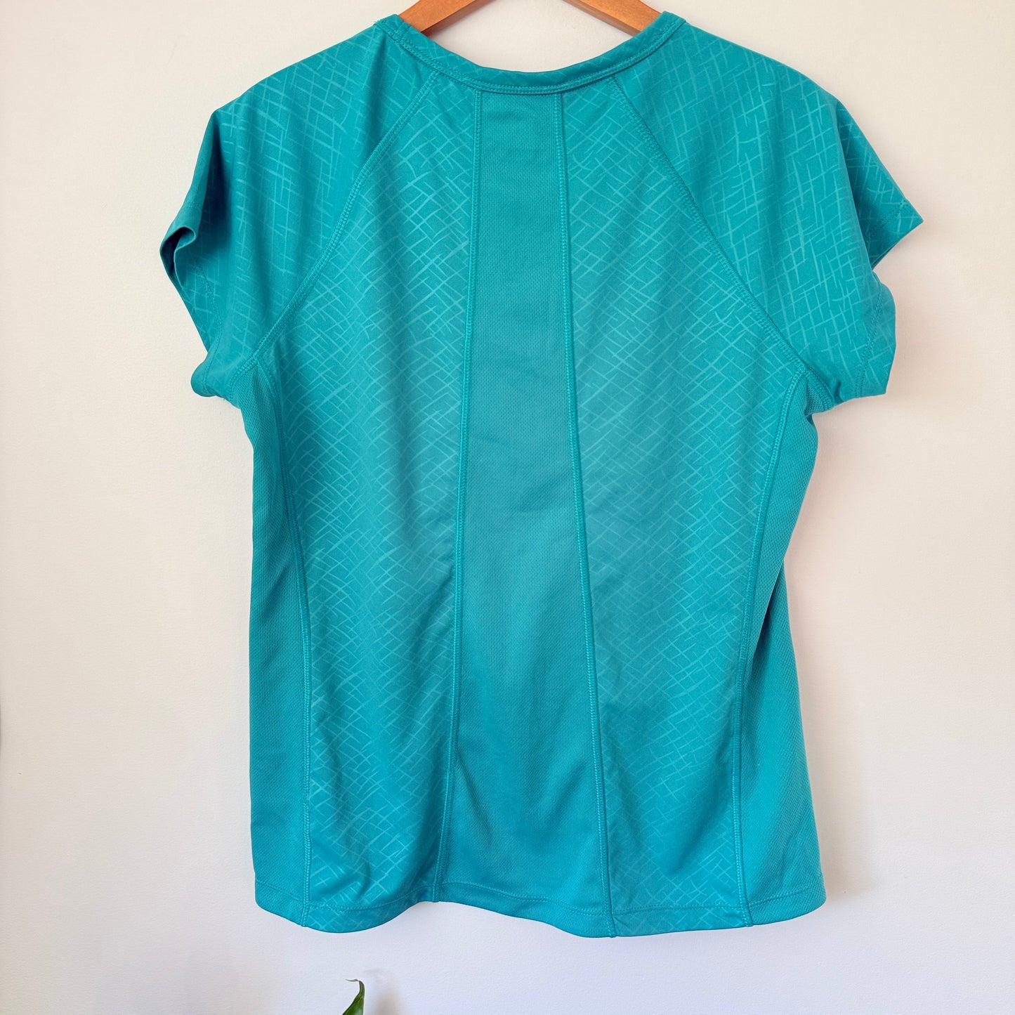 Sports Ltd Size 16 Teal Athletic V-Neck Shirt