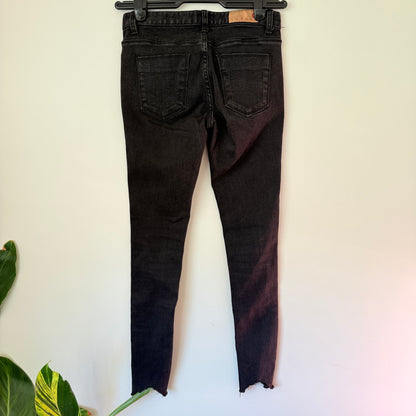 Labor Size 25 (66cm waist) Black Skinny Jeans Raw-Cut Split Hem