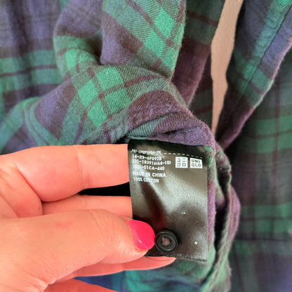 Uniqlo Size M Green Blue Checkered Flannel Shirt