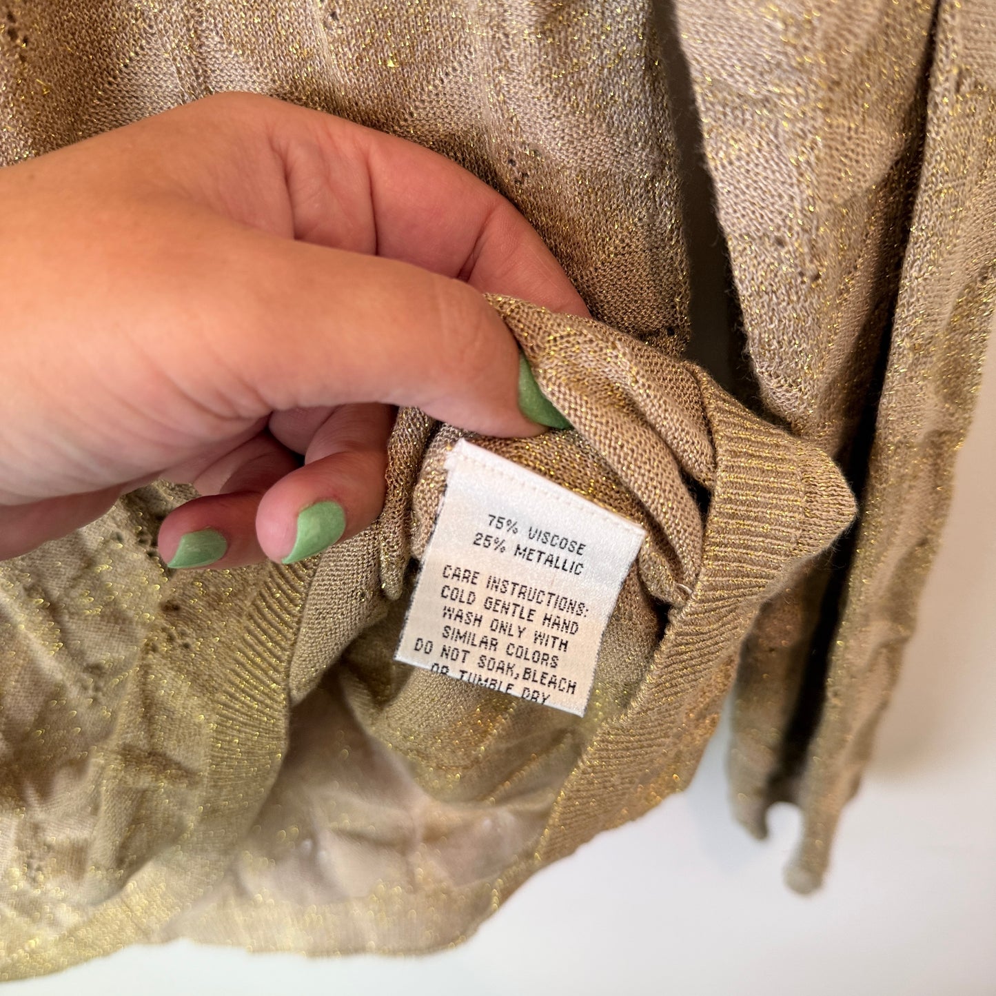 Table Eight Size L Knit Sweater