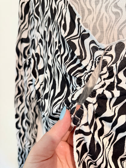 GLASSONS Black White Zebra Mesh Tie Front Top Size M