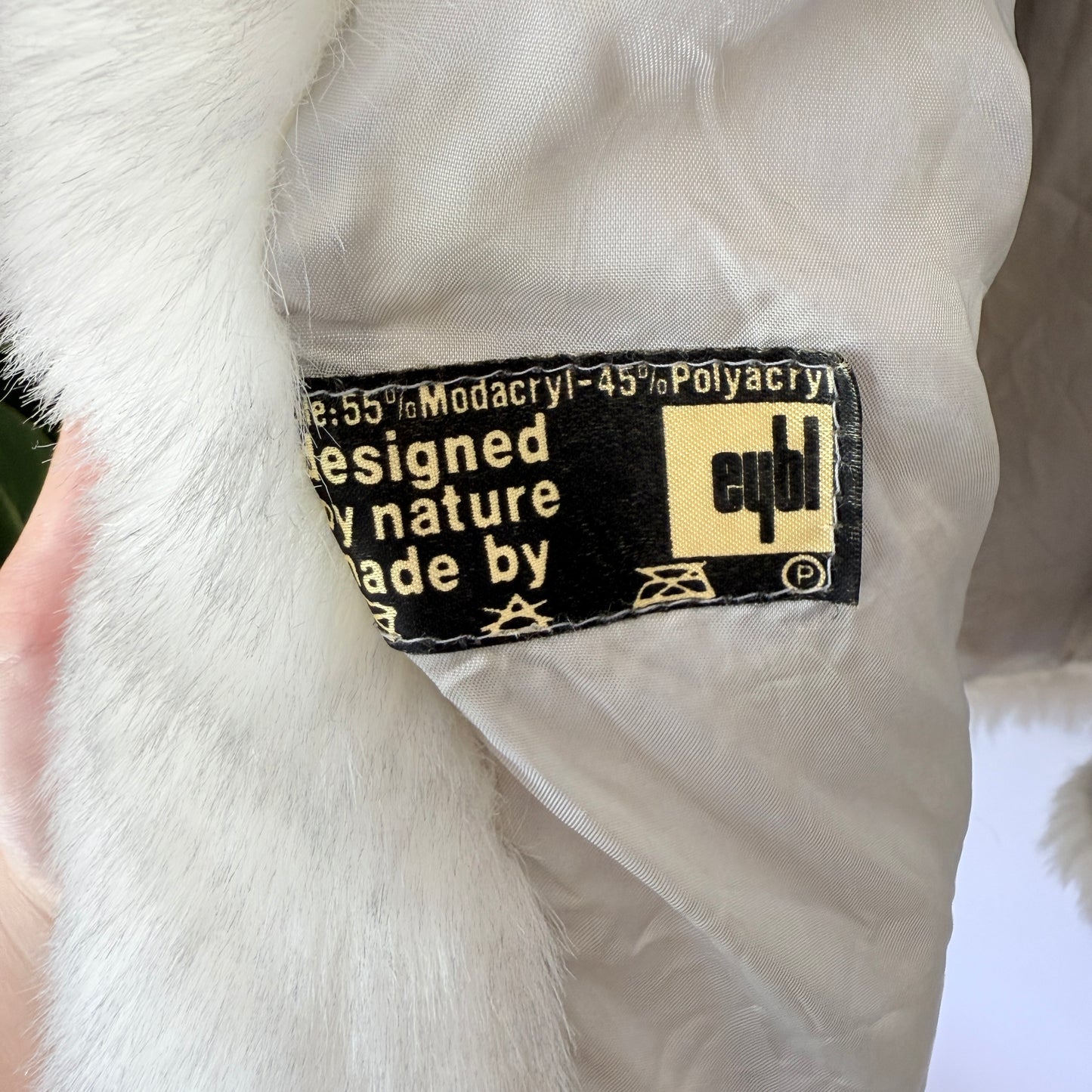 Nalla Size 18 White Faux Fur Jacket NZ Made