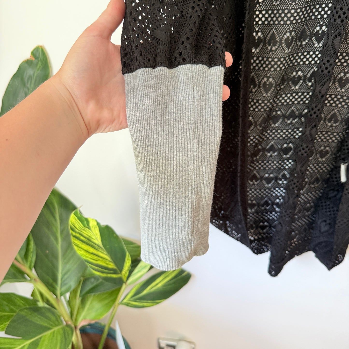 Charlo Size 0/S Black Open-Knit Cardigan