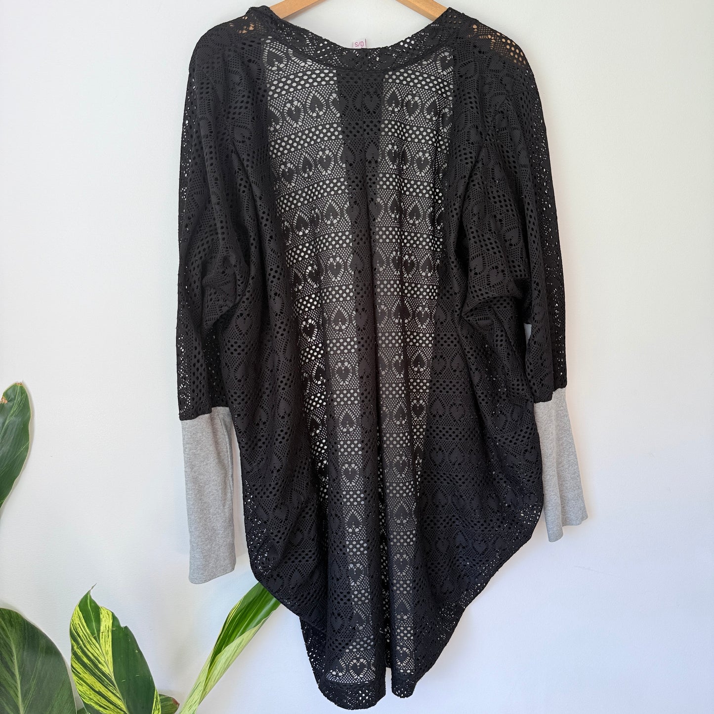 Charlo Size 0/S Black Open-Knit Cardigan