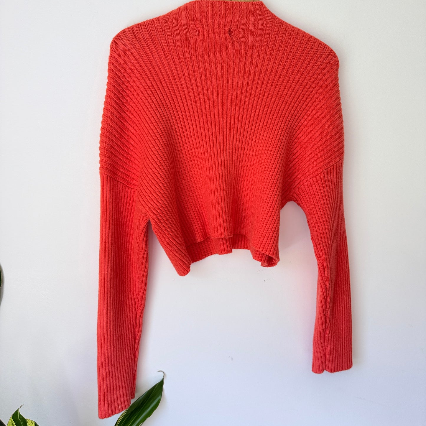 Glassons Size S Crewneck Cropped Sweater