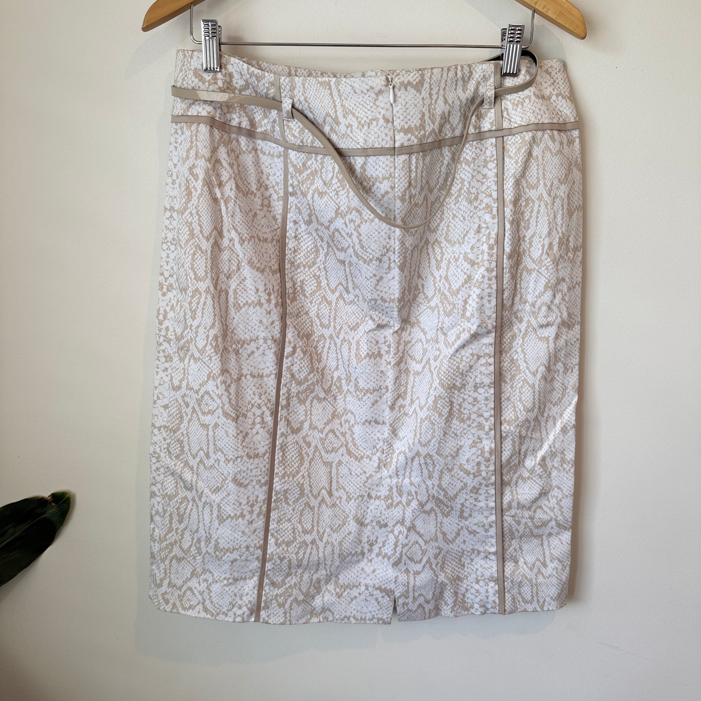 Jacqui.E Size 14 Pencil Skirt