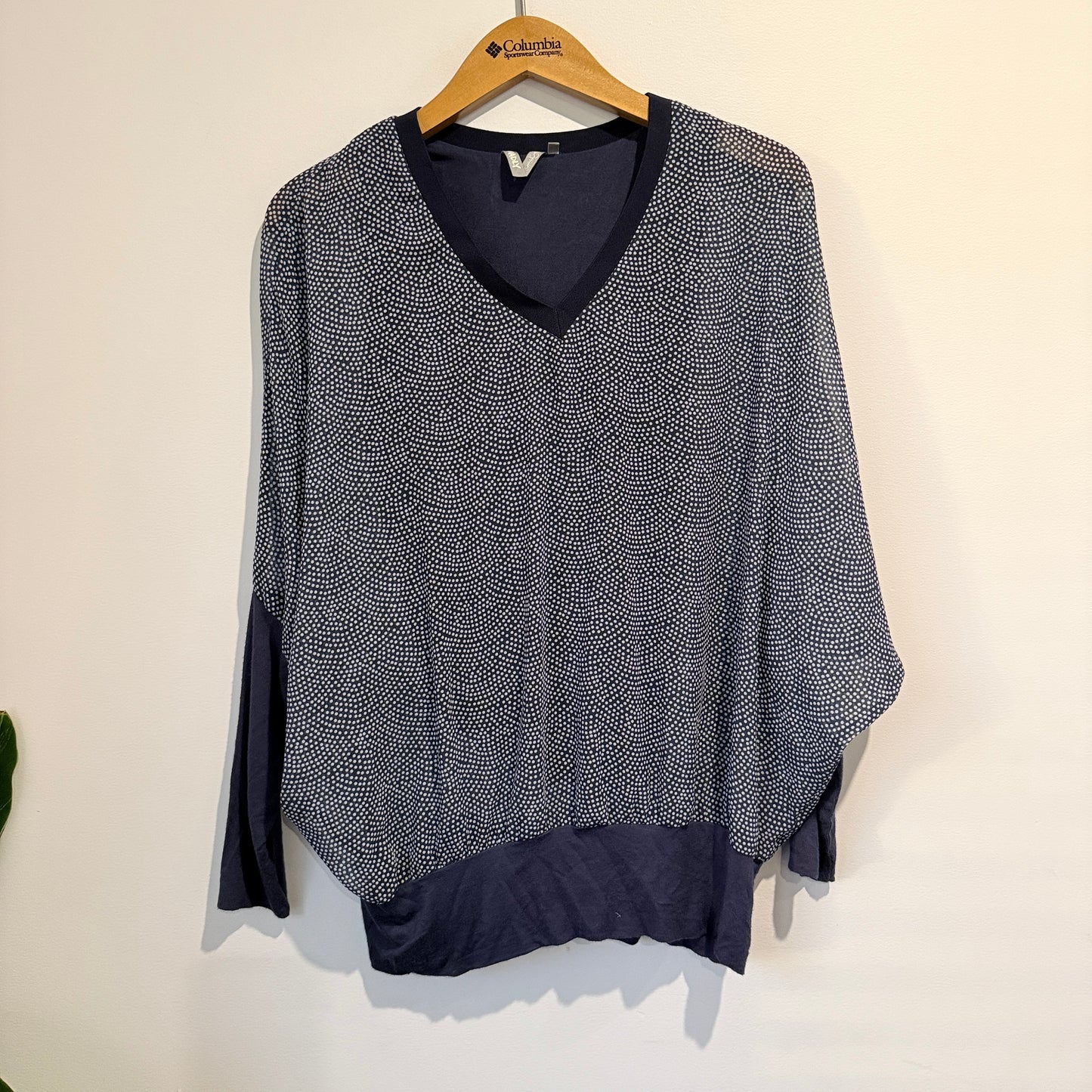 Madly Sweetly Size XS Navy Blue & White Polka Dot Top