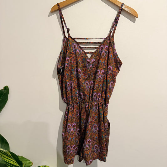 Unknown Brand U/Arm to U/Arm 46cm Multi-Colored Paisley Print Romper