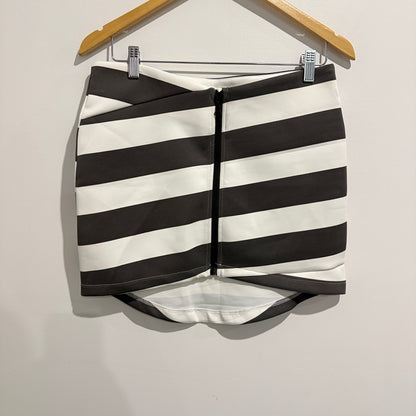 RVCA Size 28 Black & White Striped Mini Skirt