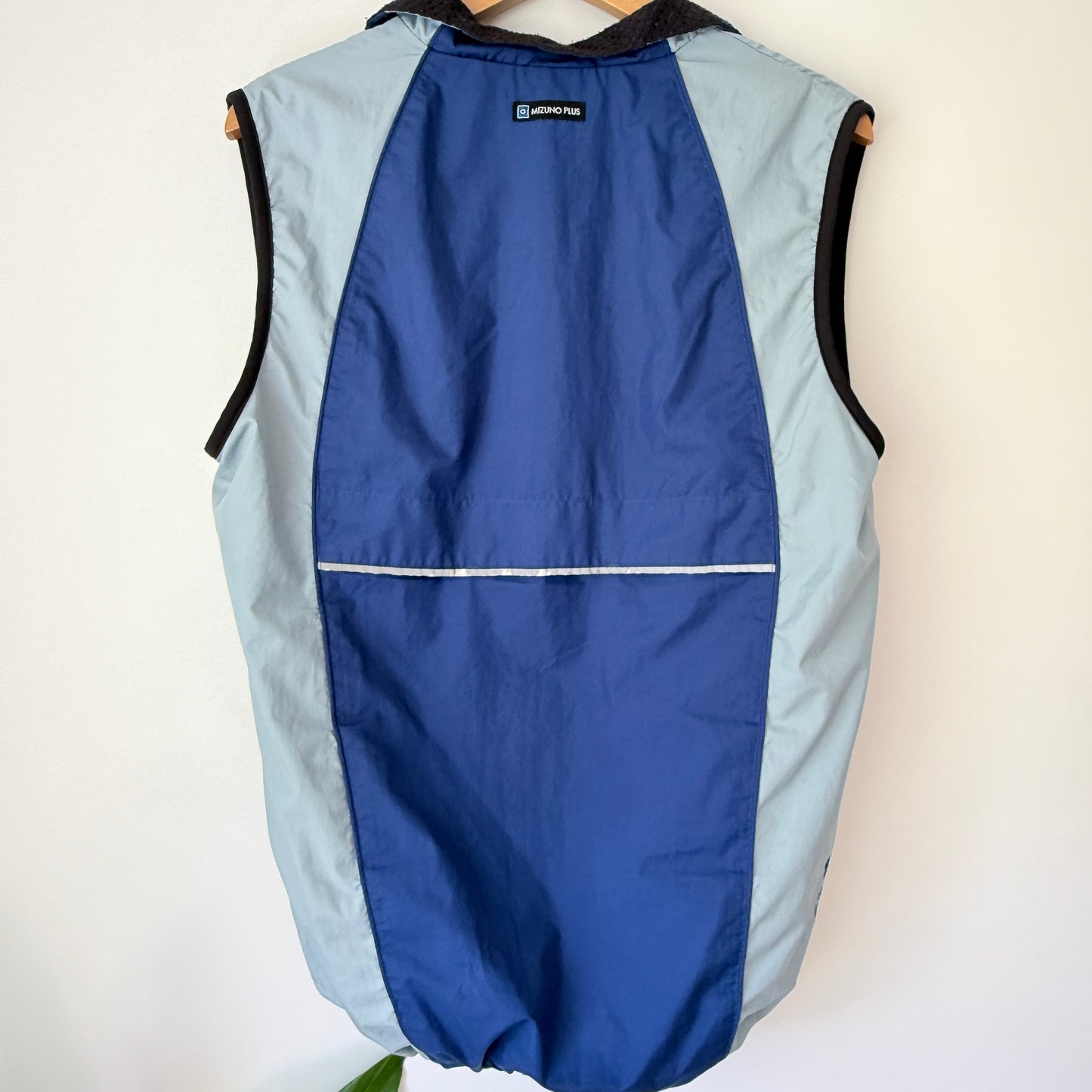 Mizuno Size M Fusion Vest Blue Light Gray