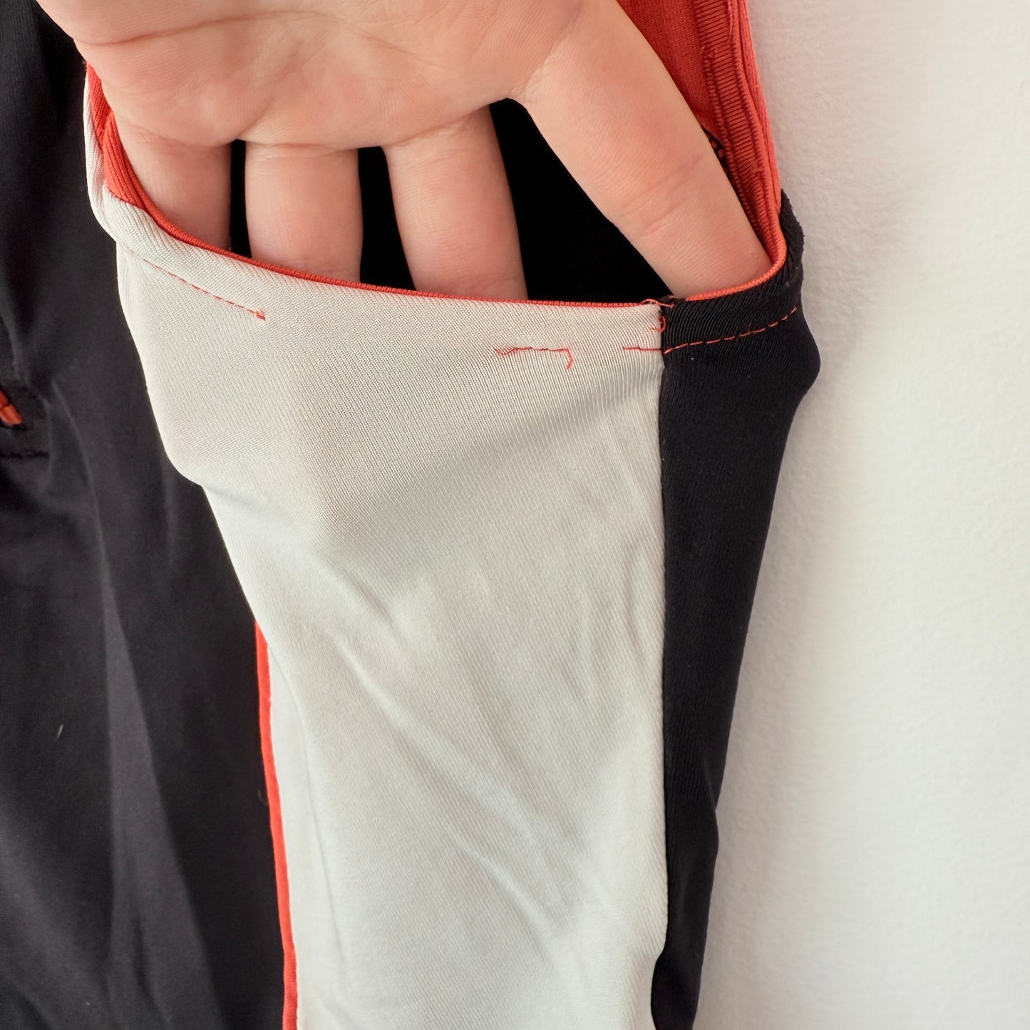 MRP Size XS Black White Red Athletic Top Half-Zip