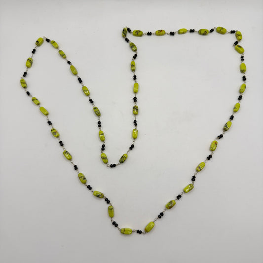 Vibrant Green Glass Bead Necklace with Black Accents