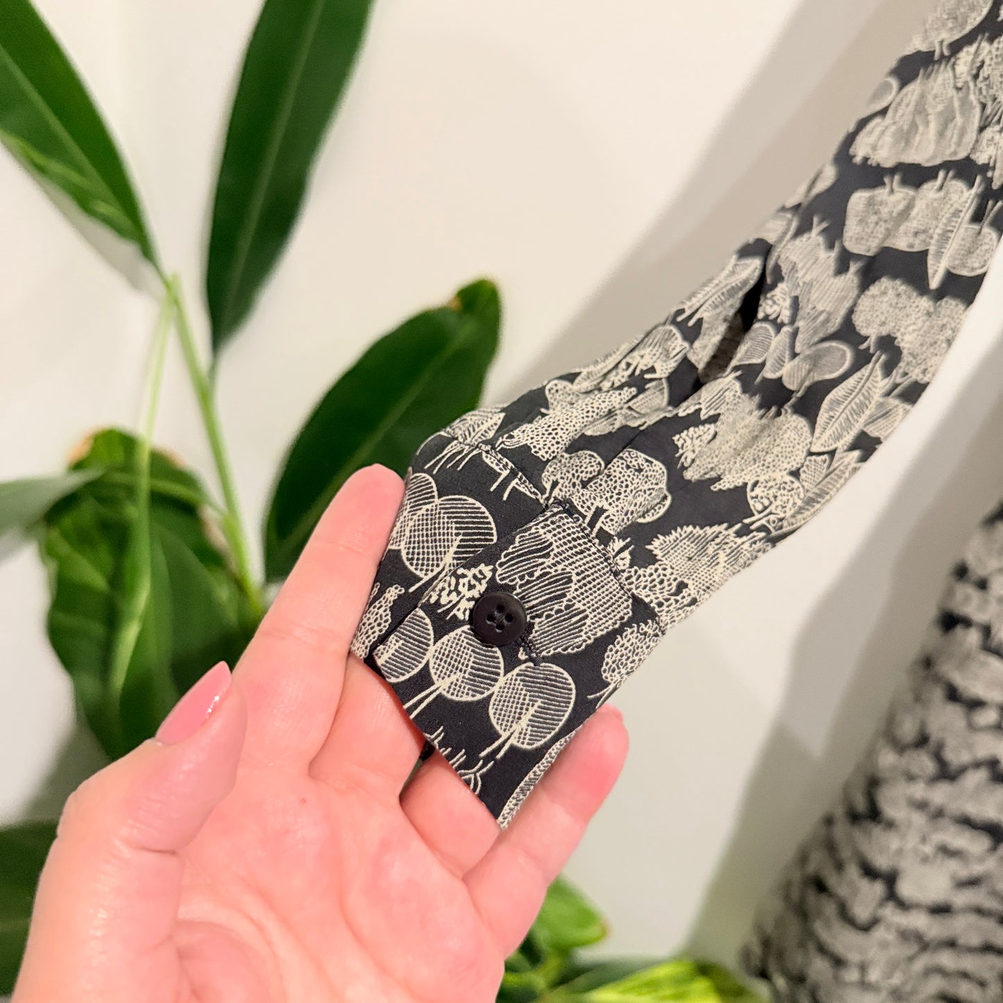 Aubin & Wills Size 6 Long-Sleeved 100% Silk Dress