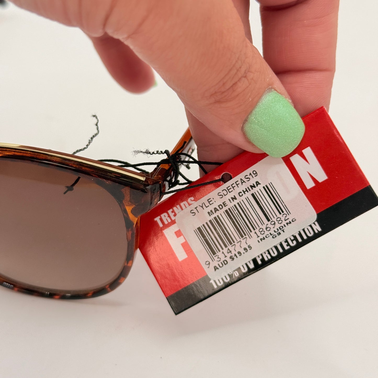 Trend Fashion Tortoiseshell Sunglasses with UV Protection