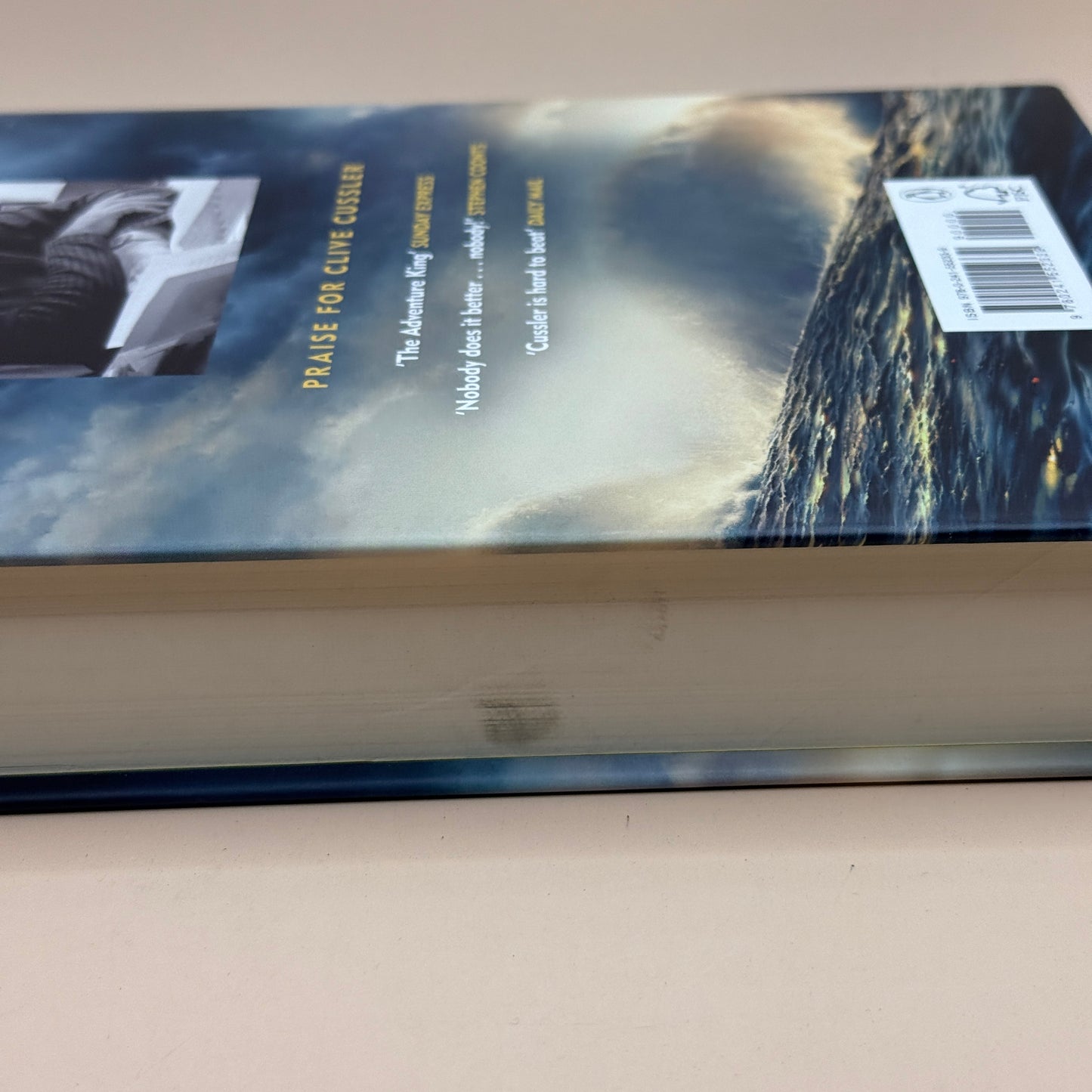 Dark Vector by Clive Cussler and Graham Brown