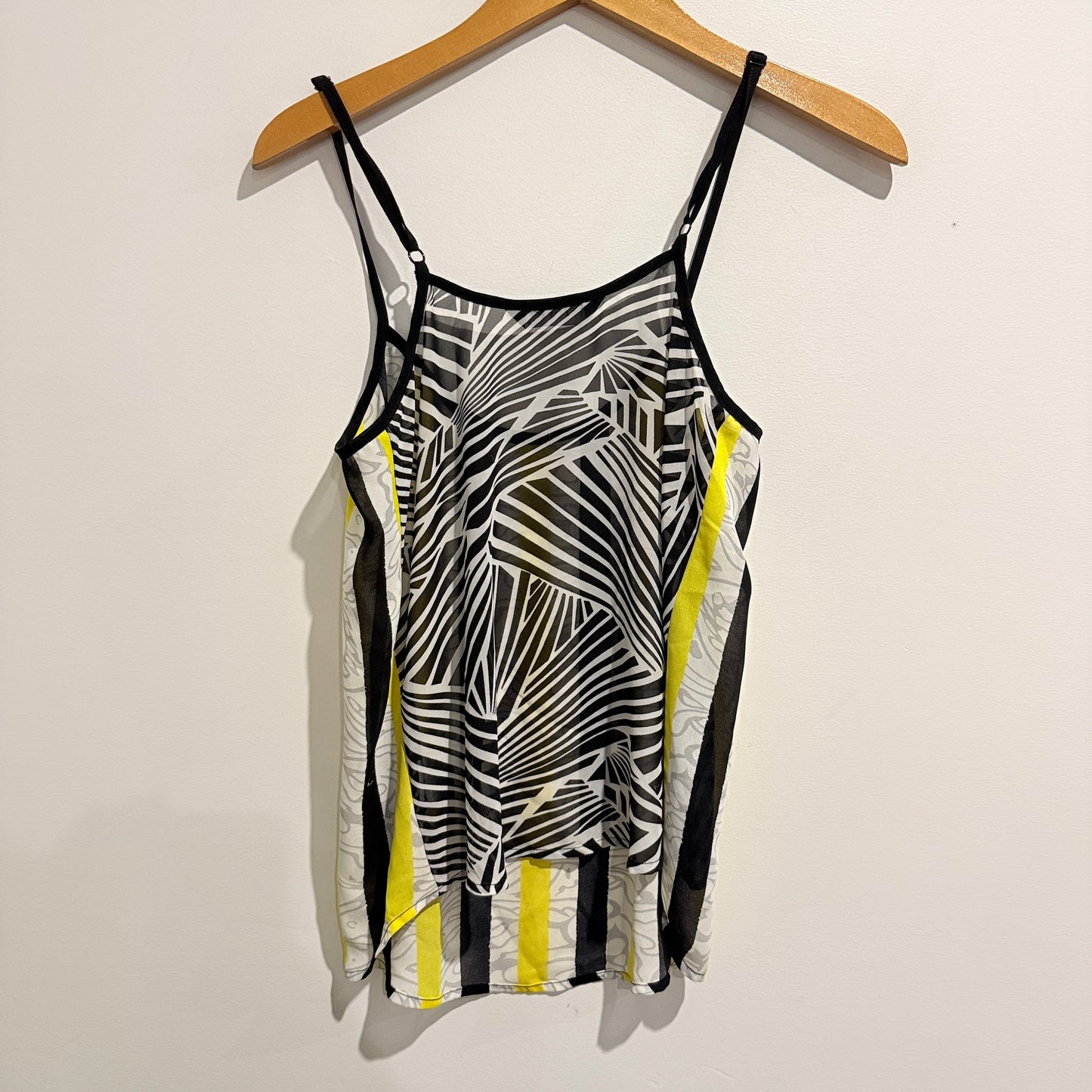 Decjuba Size M Striped Top