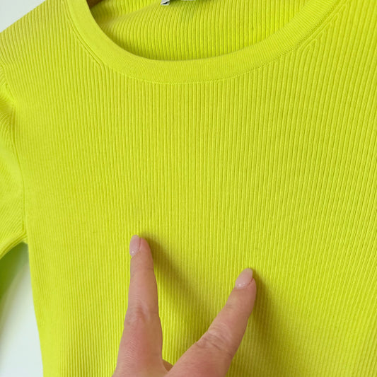 Veronika Maine Size S Ribbed Top