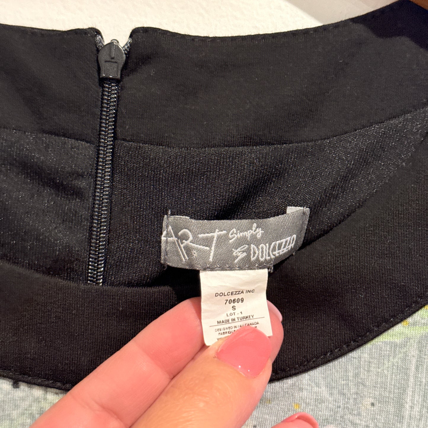 Art Simply Dolcezza Size S Floral Design Dress