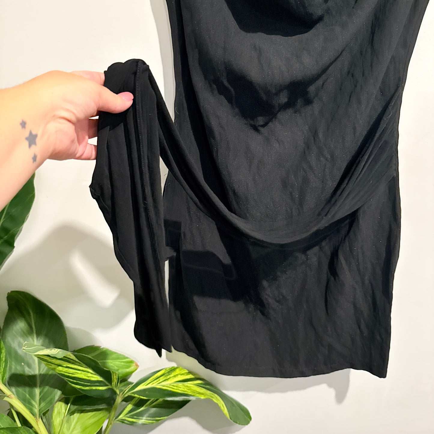 Robyn Mathieson (NZ Made) Size 8 Black Cowl Neck Shift Dress