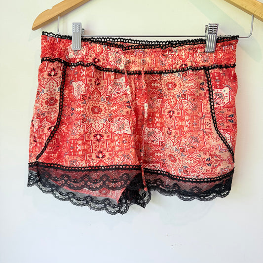 Guess Size S Lace Hemmed Lounge Shorts