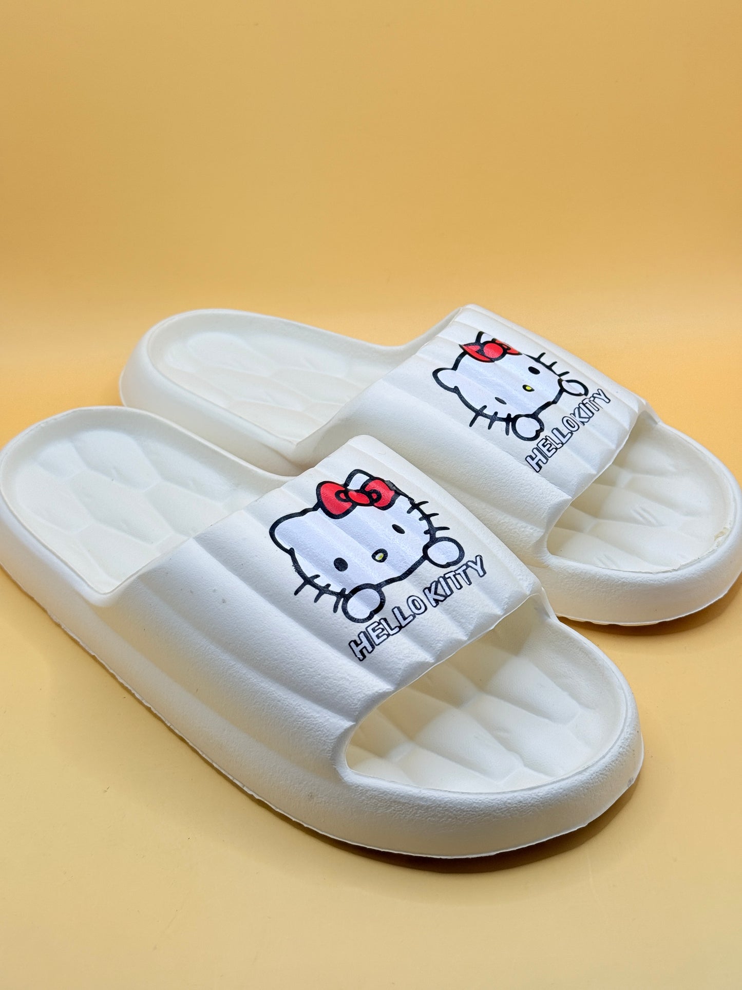 Hello Kitty White Slide Sandals Size 42–43