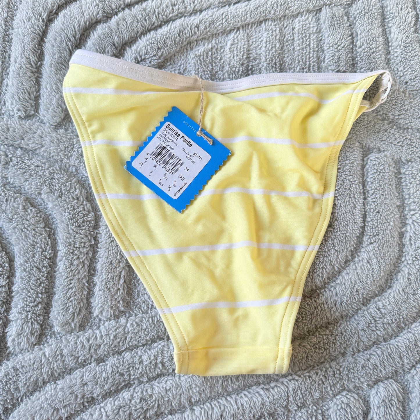 Adidas Sunrise Pantie - Size 6