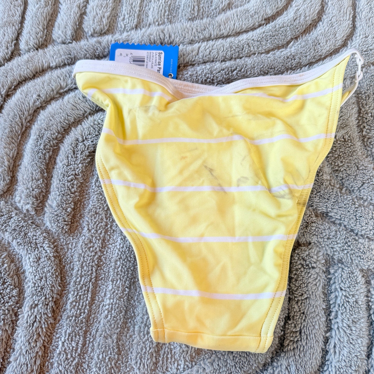 Adidas Sunrise Pantie - Size 6