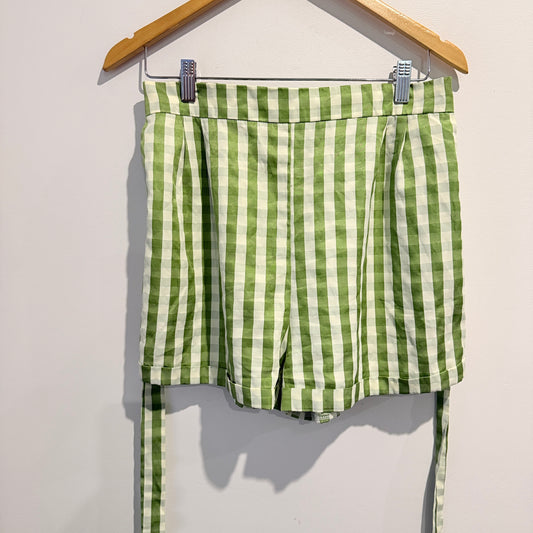 Mirrou Gingham Tie Waist Shorts Green/White - 14