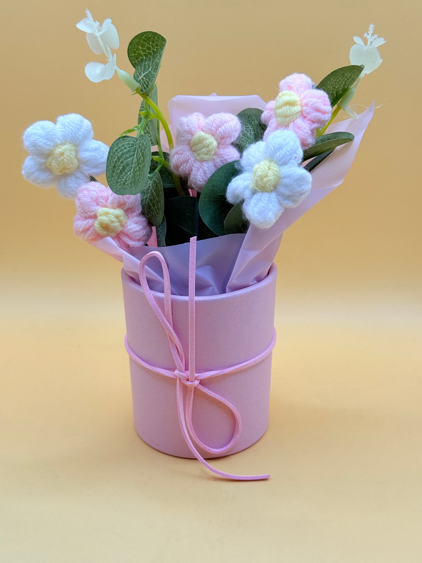 Handmade Crochet Flower Bouquet in Gift Box Decorative Faux Flowers