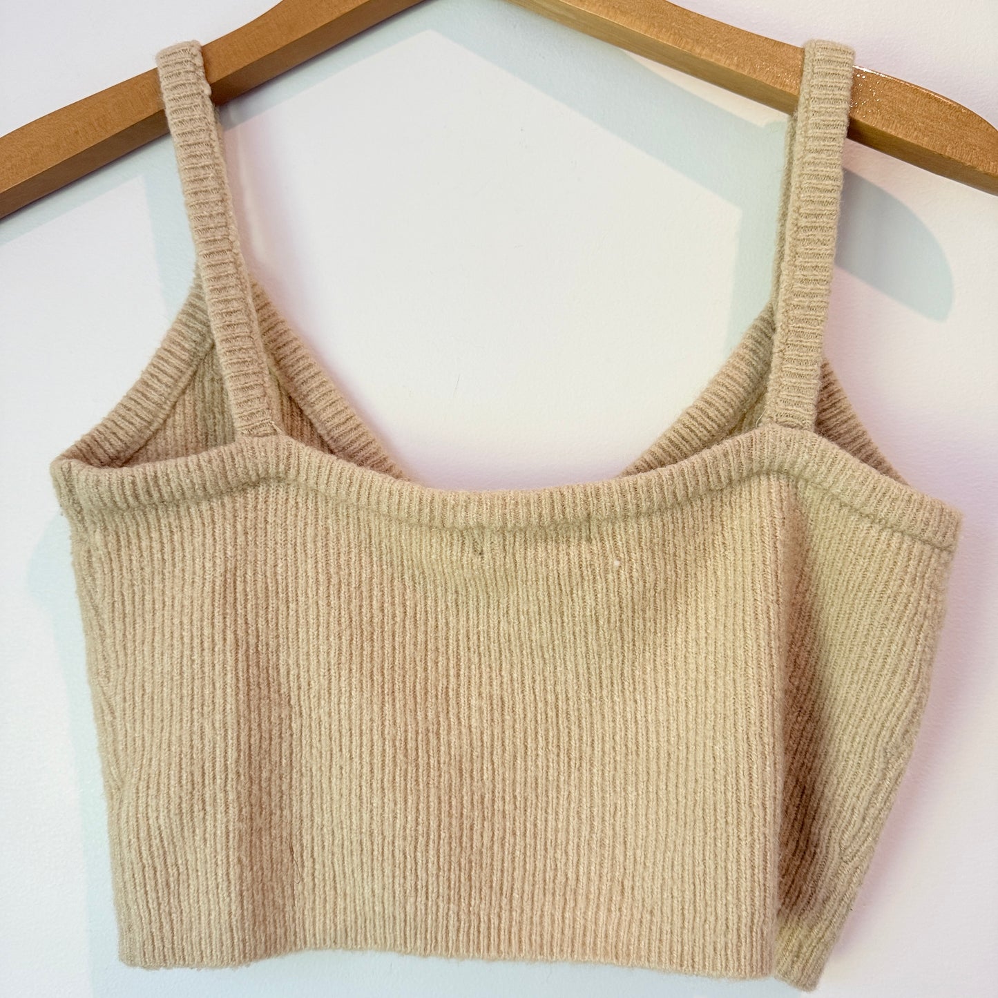 Glassons Size M Beige Knitted V-Neck Crop Top