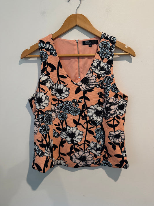 Urban Precinct Size 10 Floral V-Neck Top