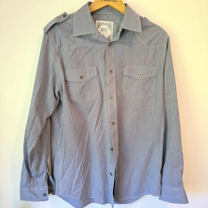 North South Clothing Size S Men’s Button-Down Shirt