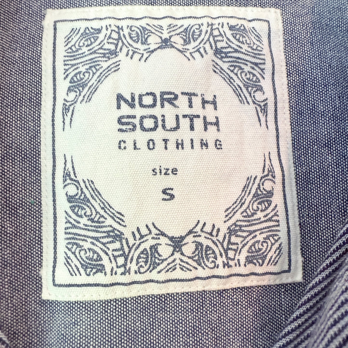 North South Clothing Size S Men’s Button-Down Shirt