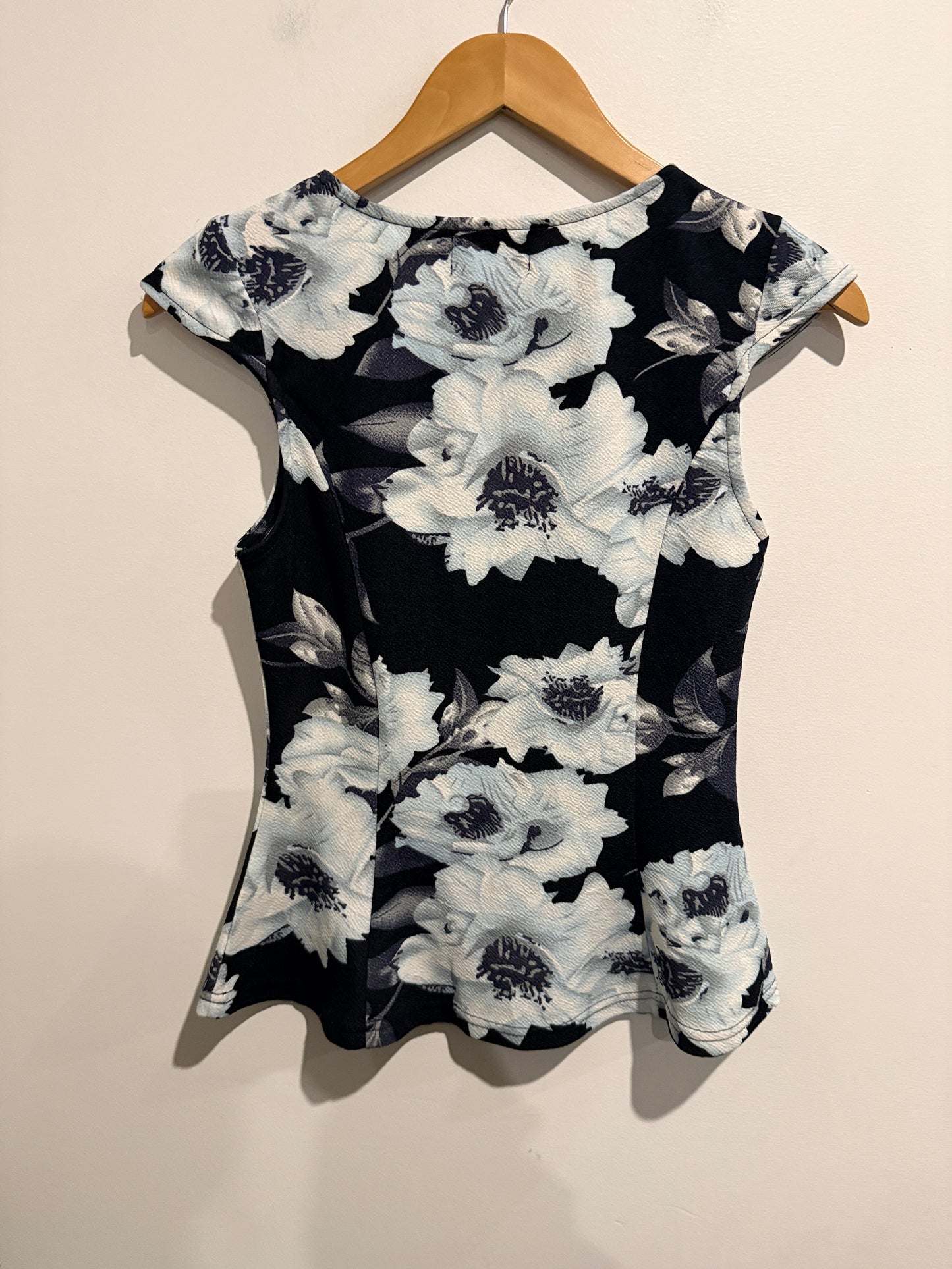 Mirrou Size S Floral Print Cap-Sleeve Top
