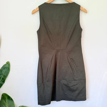 The Letter Q Size 6 Zip Front Cotton Dress