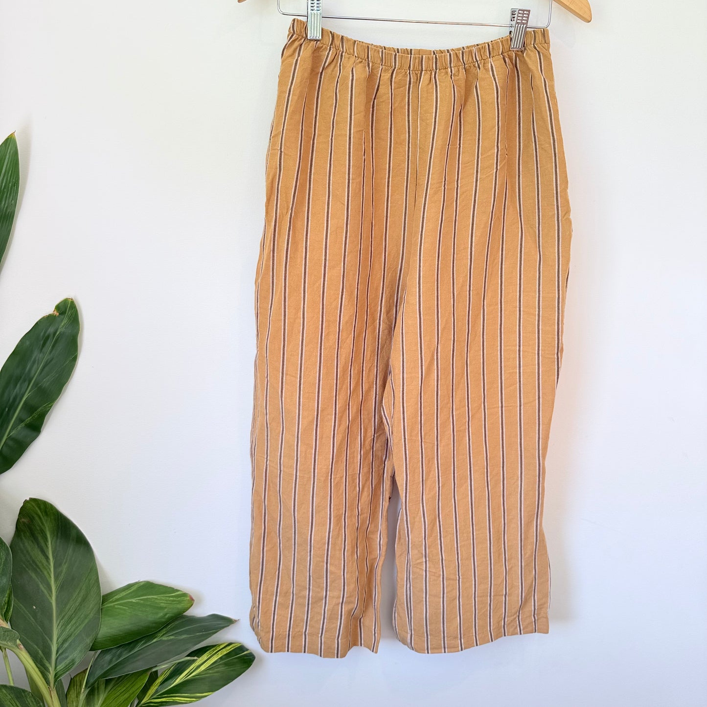 W Size 8 Linen / Cotton Pants