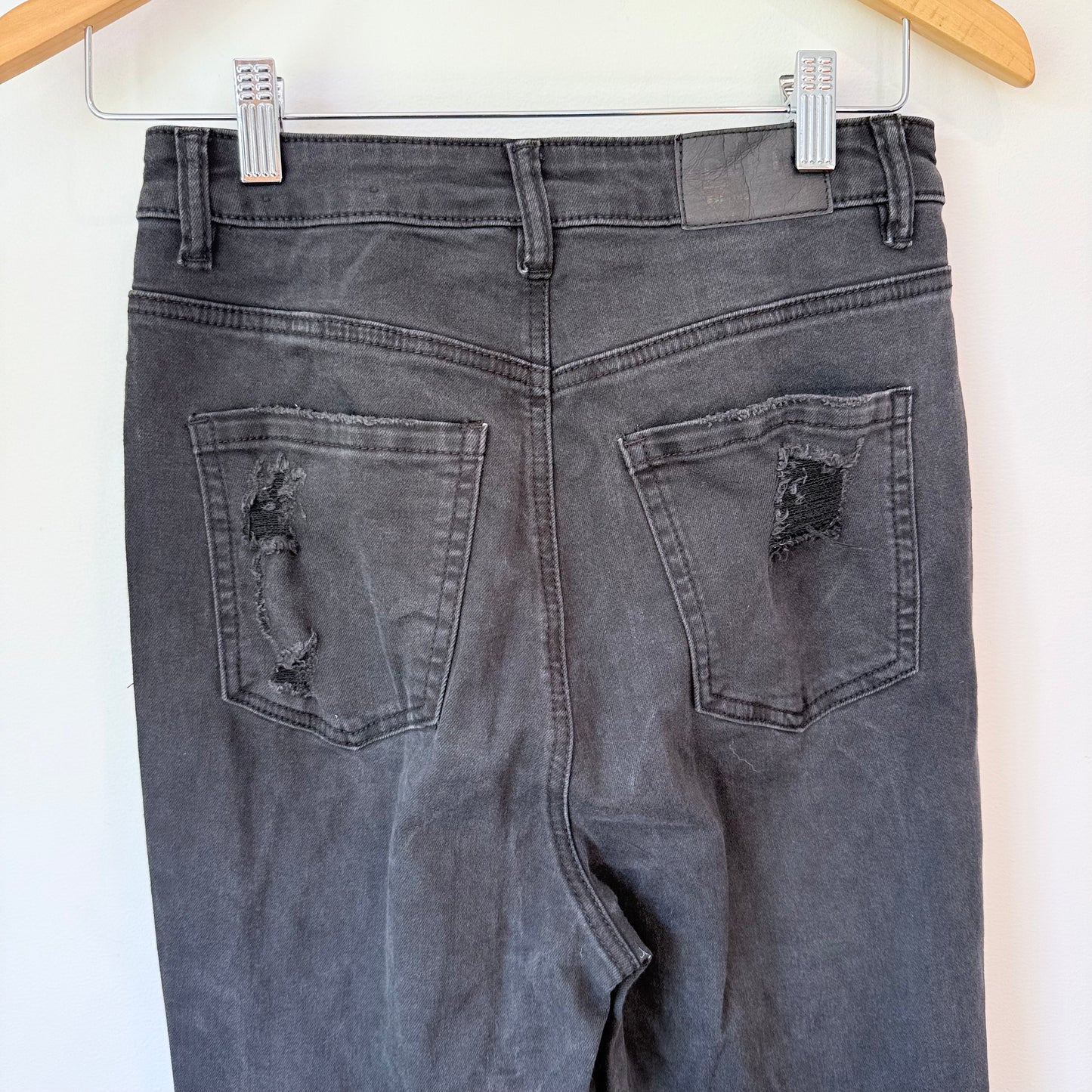 Glasson Size 10 Black Skinny Leg Distressed Jeans