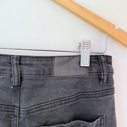 Glasson Size 10 Black Skinny Leg Distressed Jeans