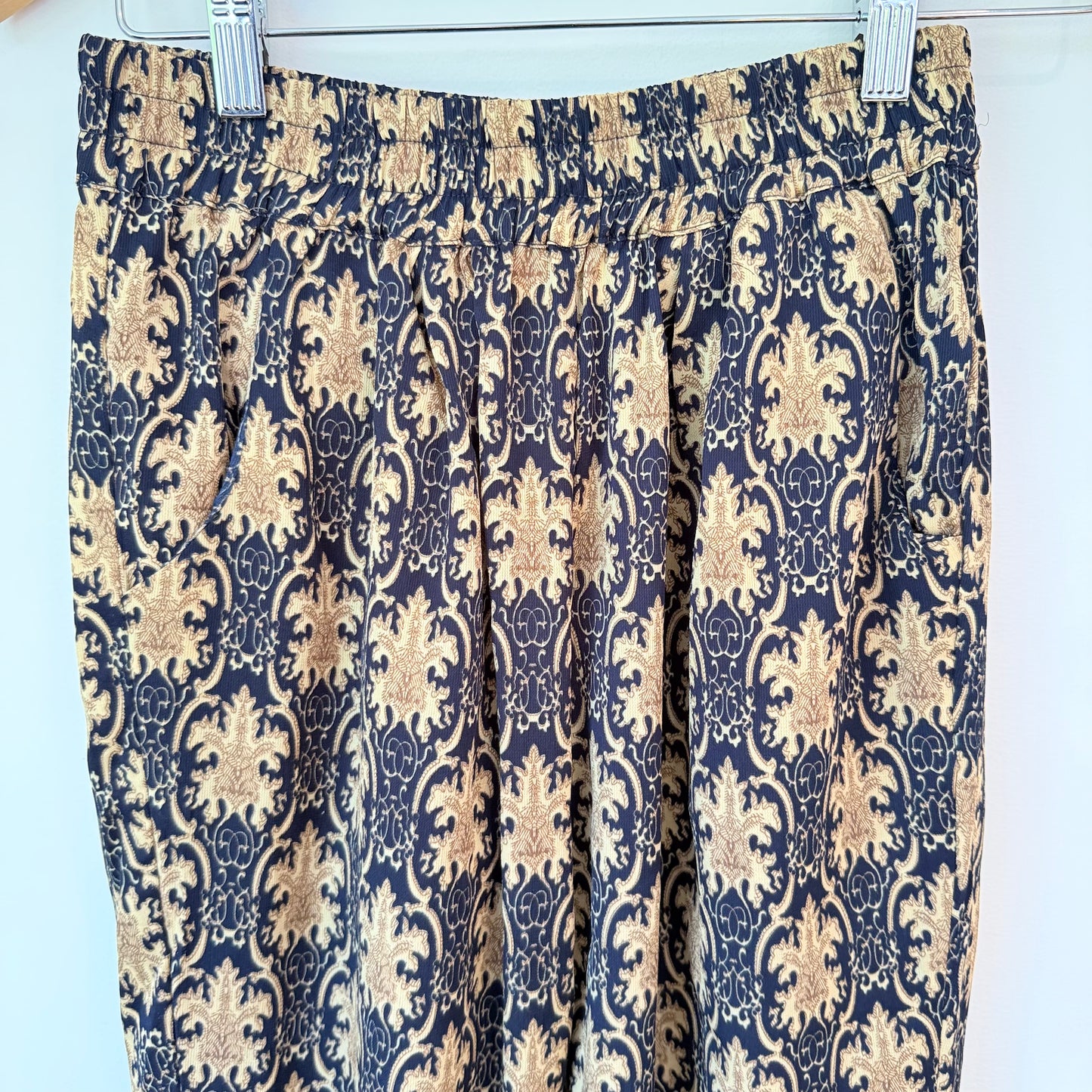 Ketz-ke Size 8 Patterned Pants
