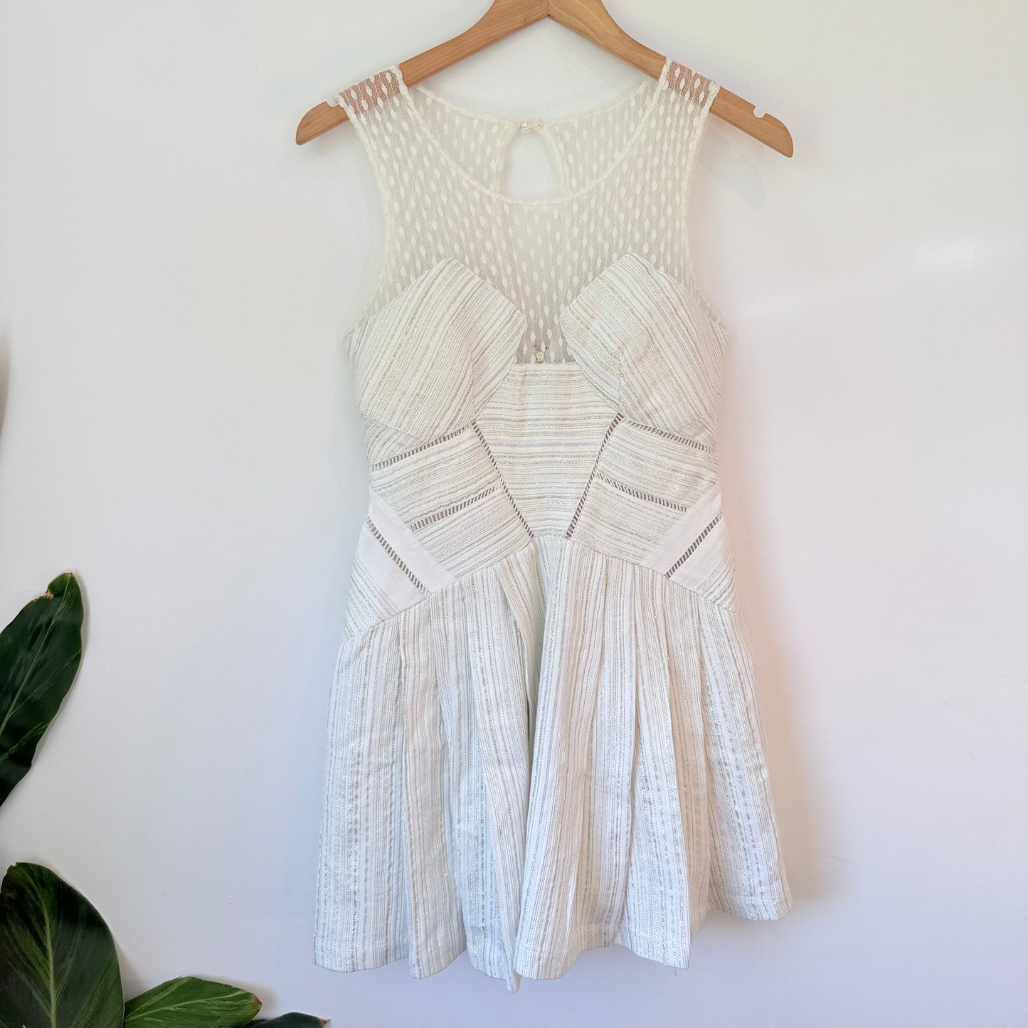 Asilio Size 8 Lace Dress