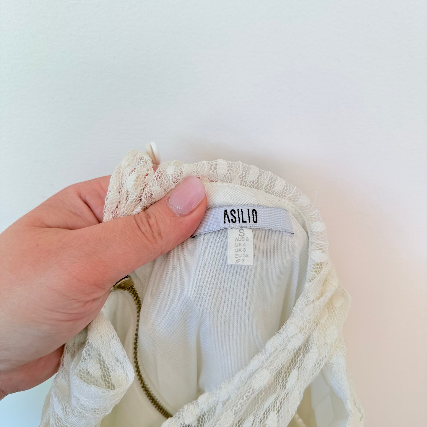 Asilio Size 8 Lace Dress