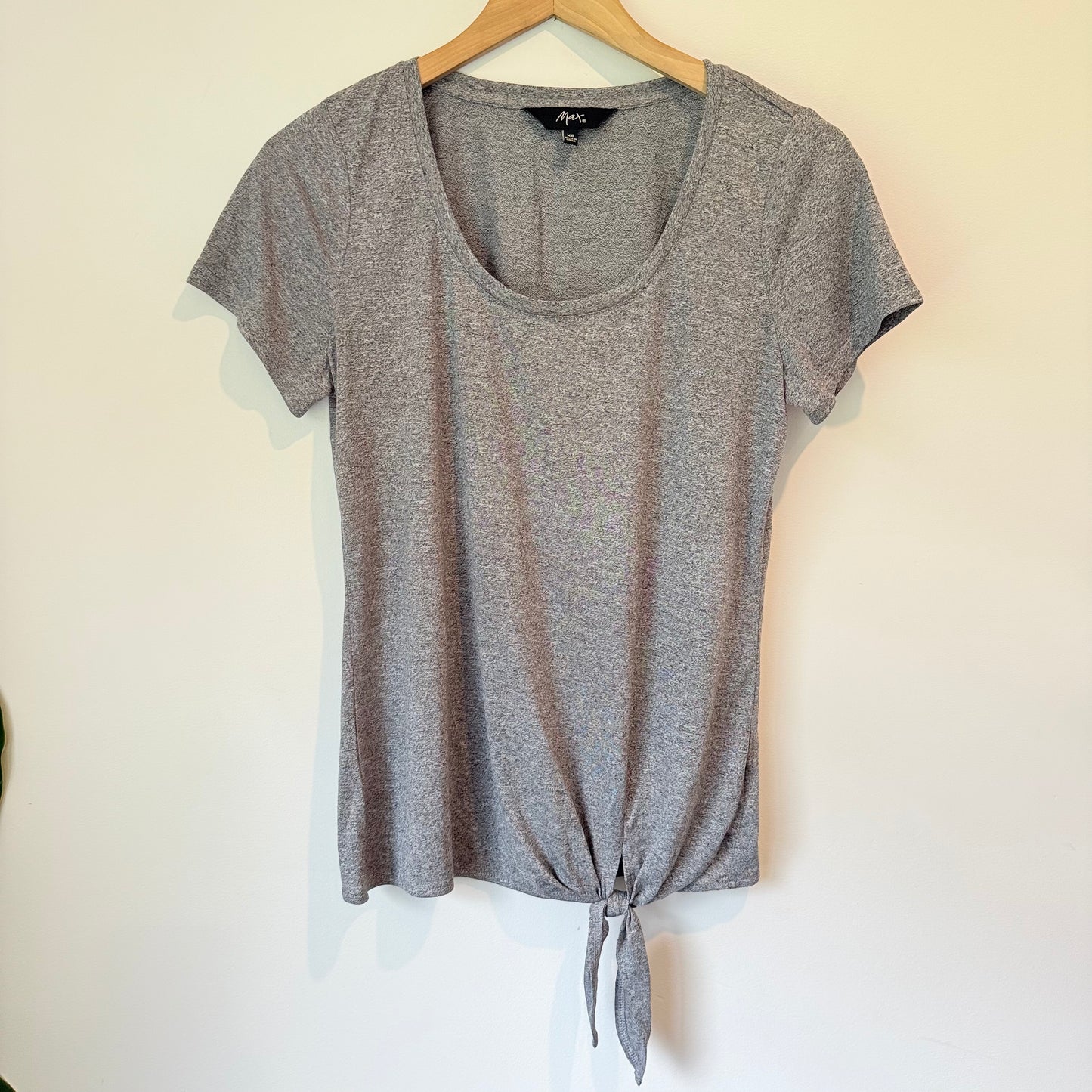 Max XS Tie Front Top