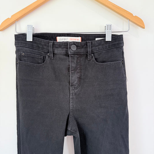 Jeanswest Freeform 360 High Waisted Skinny 7/8 Jeans - Size 6