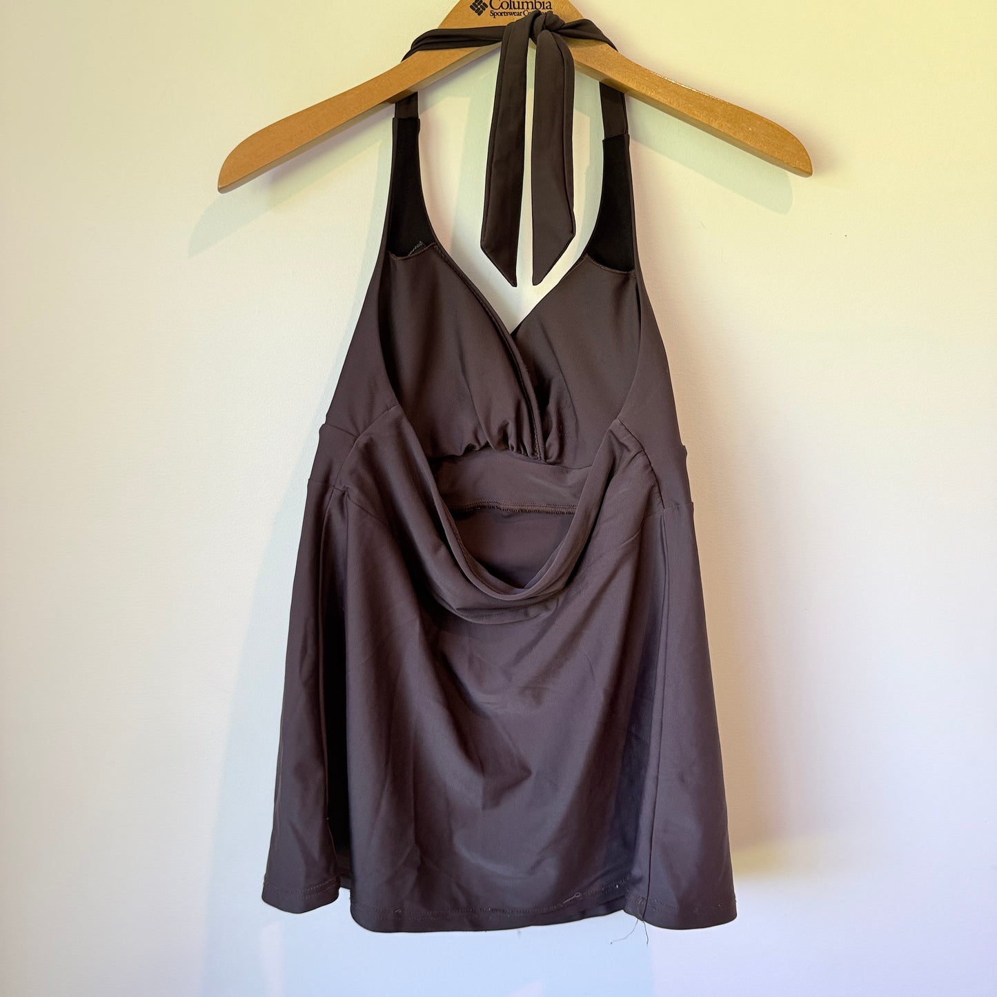 Unknown Brand Size U/Arm to U/Arm 36cm Halter Tankini Top