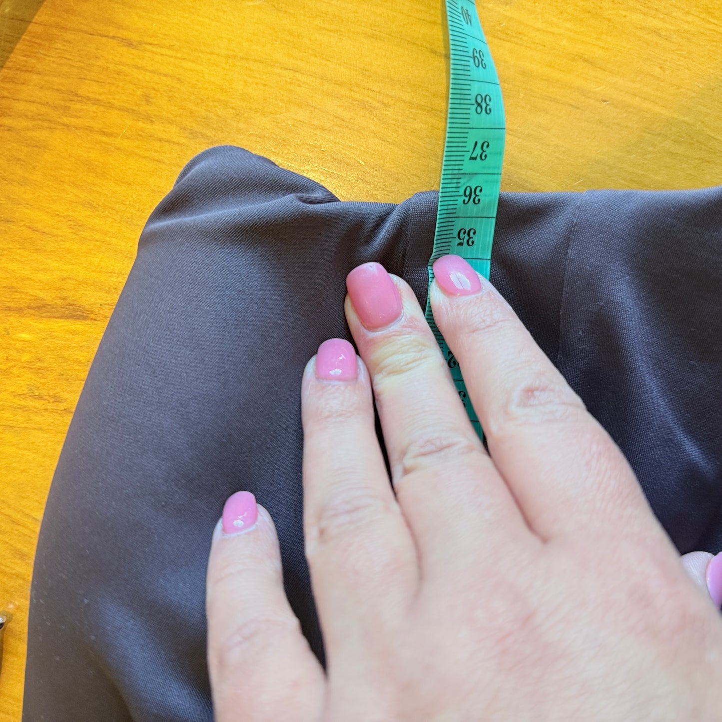 Unknown Brand Size U/Arm to U/Arm 36cm Halter Tankini Top