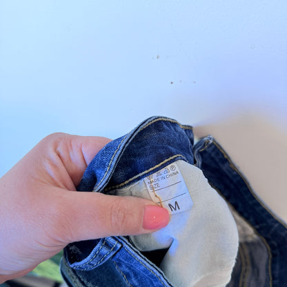 Unknown Brand Size M High-Rise Dark Wash Denim Cut-Off Jean Shorts