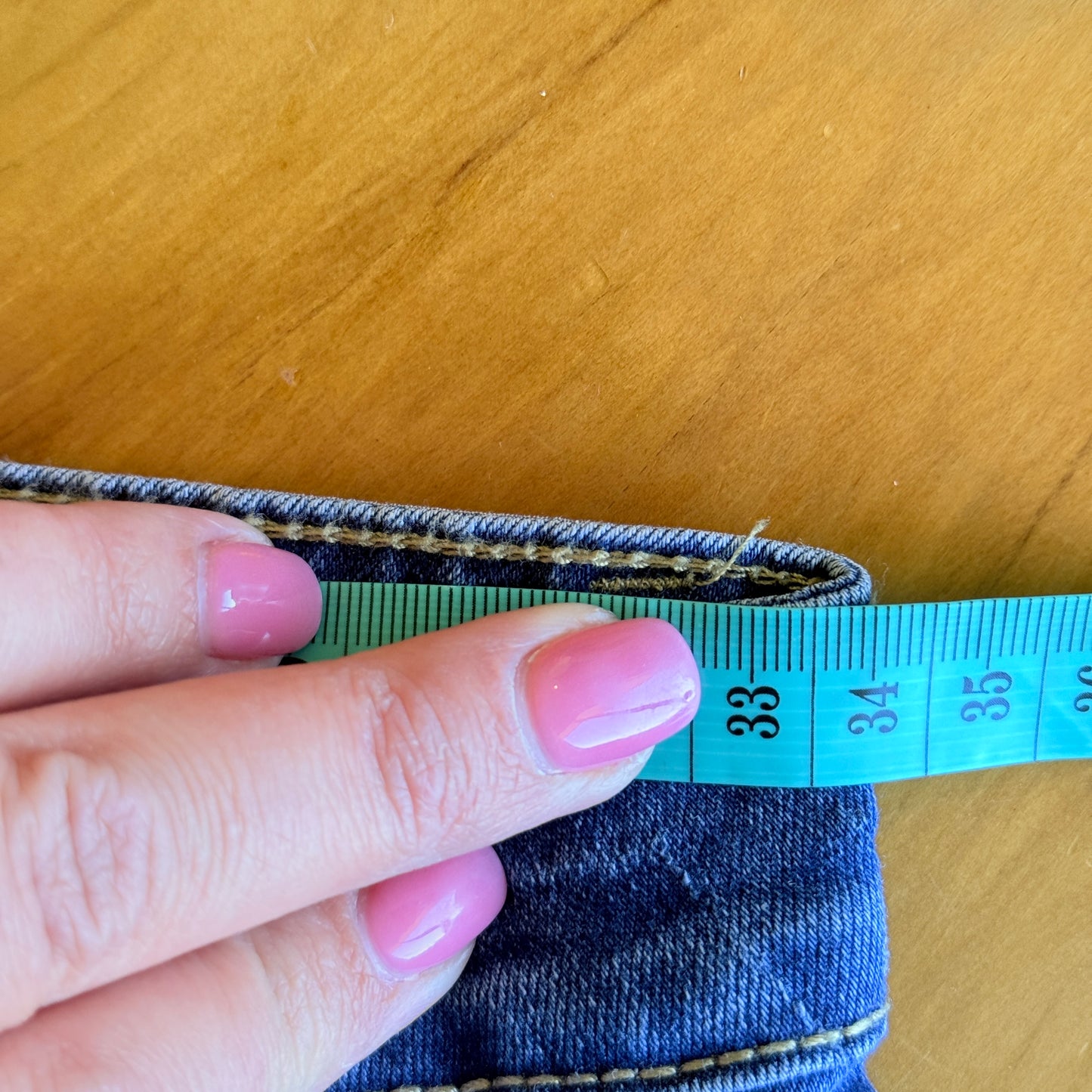 Unknown Brand Size M High-Rise Dark Wash Denim Cut-Off Jean Shorts