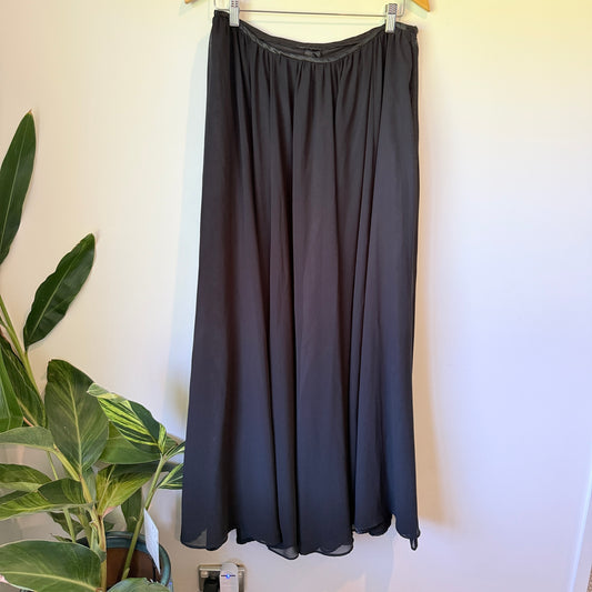 Black Full Layered Maxi Skirt - Waist 86cm